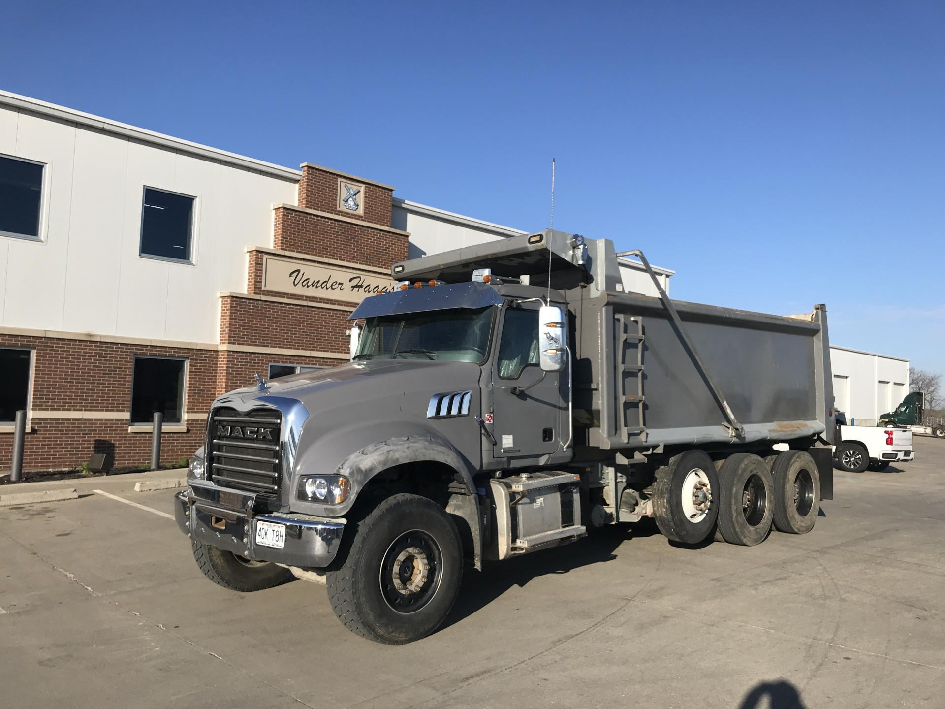 Volvo / Mack